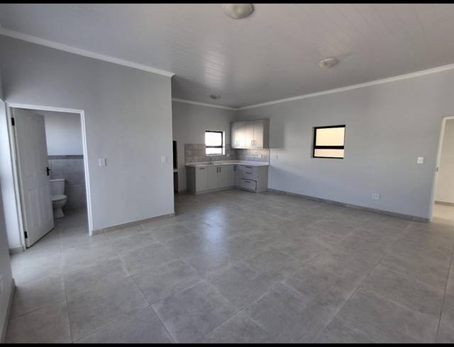 4 BEDROOM HOUSE FOR SALE IN DA GAMA BAY